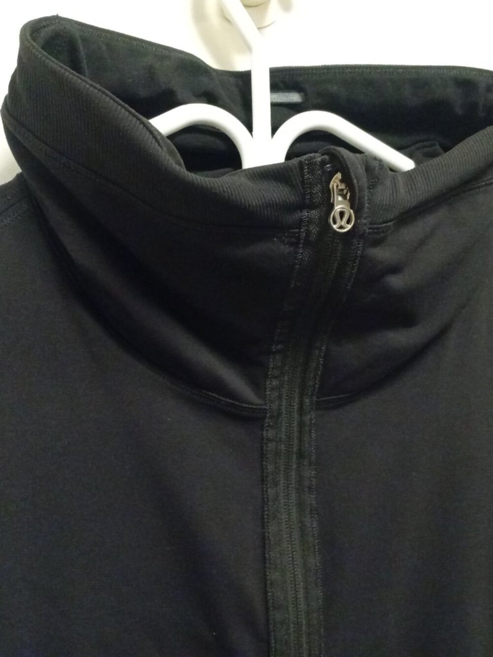 Lululemon Pump It Up Jacket Black Brushed Luxtreme Full Zip Funnel Neck 4 XS - Picture 3 of 12